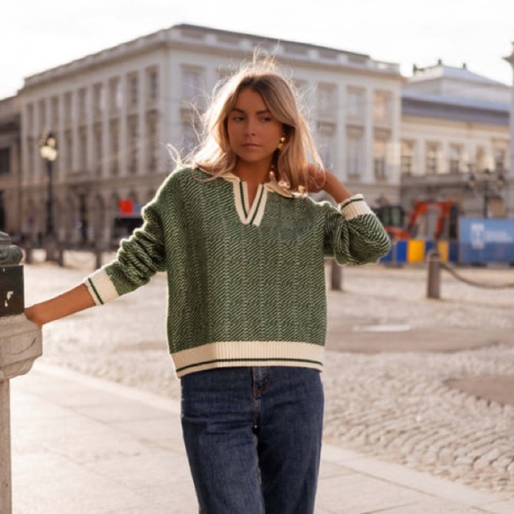Green V-Neck Sweater for Women